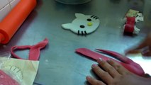 Como hacer una tarta de Hello Kitty con Fondant
