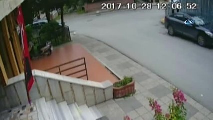 Kadıköy'de Selva Sağlam Yıldırım'ın Eşi Emrah Yıldırım Tarafından Öldürülme Anları Kameralara Böyle...