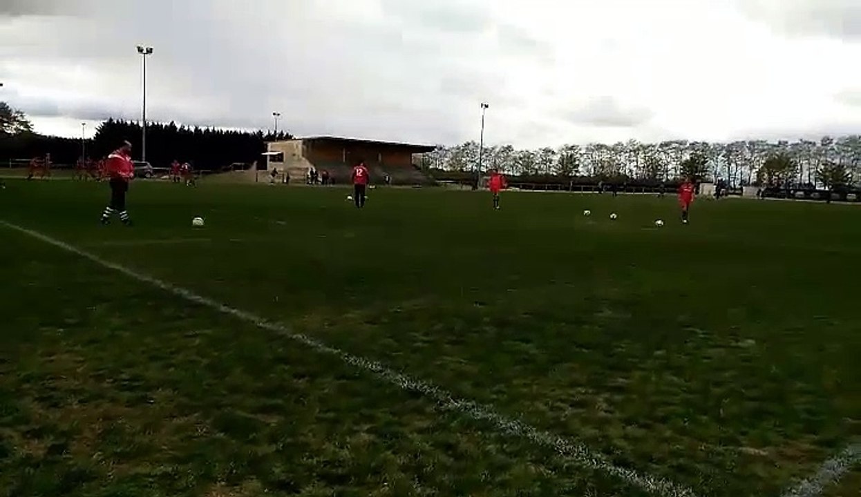Video 1 : Echauffement gardien avant rencontre contre ST ROMANS LES MELLE