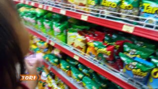 Belanja Makanan Anak Snack Jananan di supermarket - Happy Shooping Tori Airin