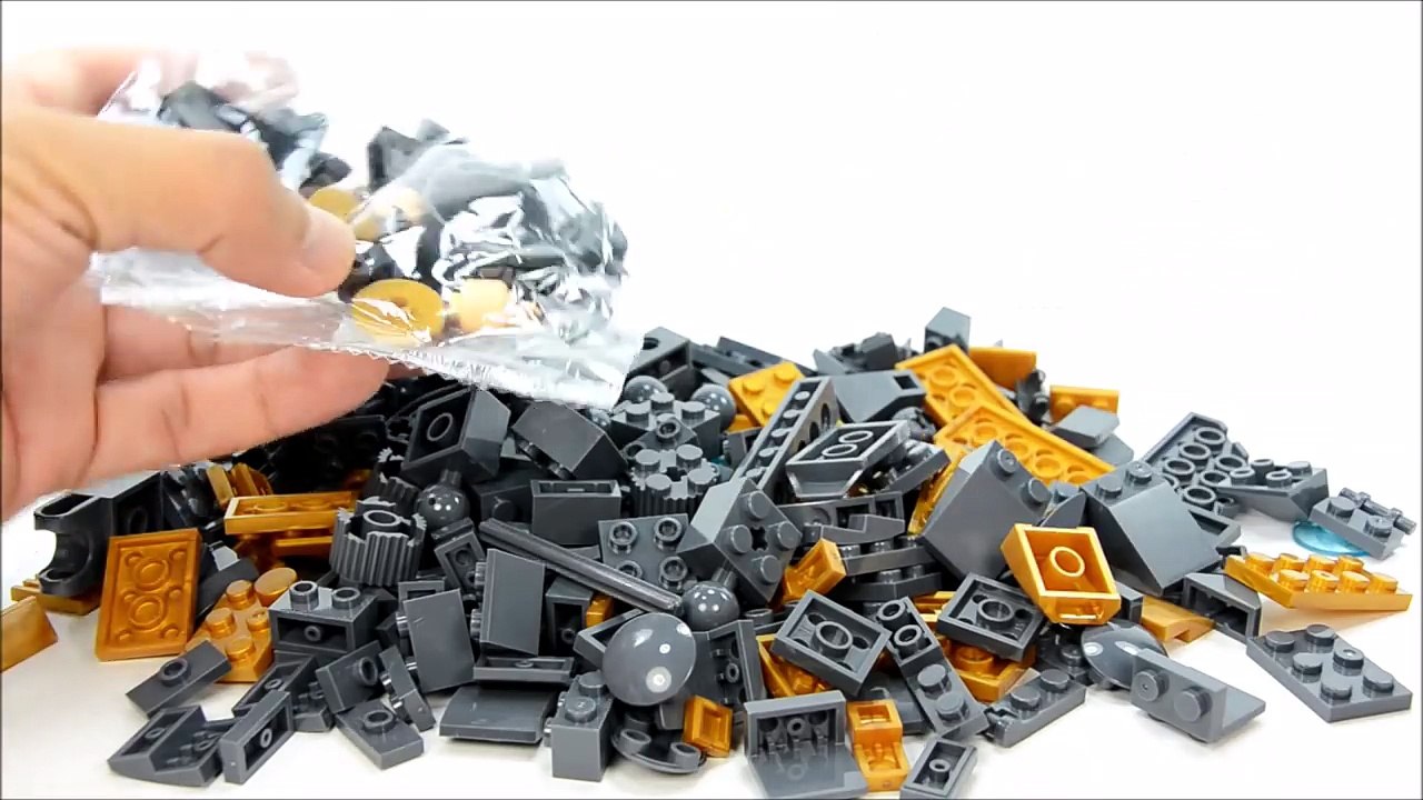 Iron Man Mark 25 Striker Mechanical Suit Unofficial LEGO Set Speed Build w/ Tony Stark