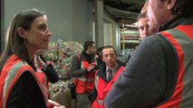 Brune Poirson visite le centre de tri des déchets de la Gare de Paris-Saint-Lazare