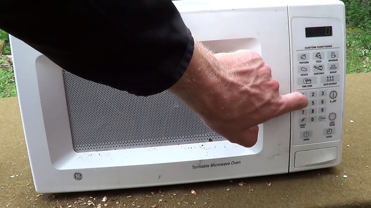 7.62x39 AK-47 Bullet MAGAZINE In a MICROWAVE