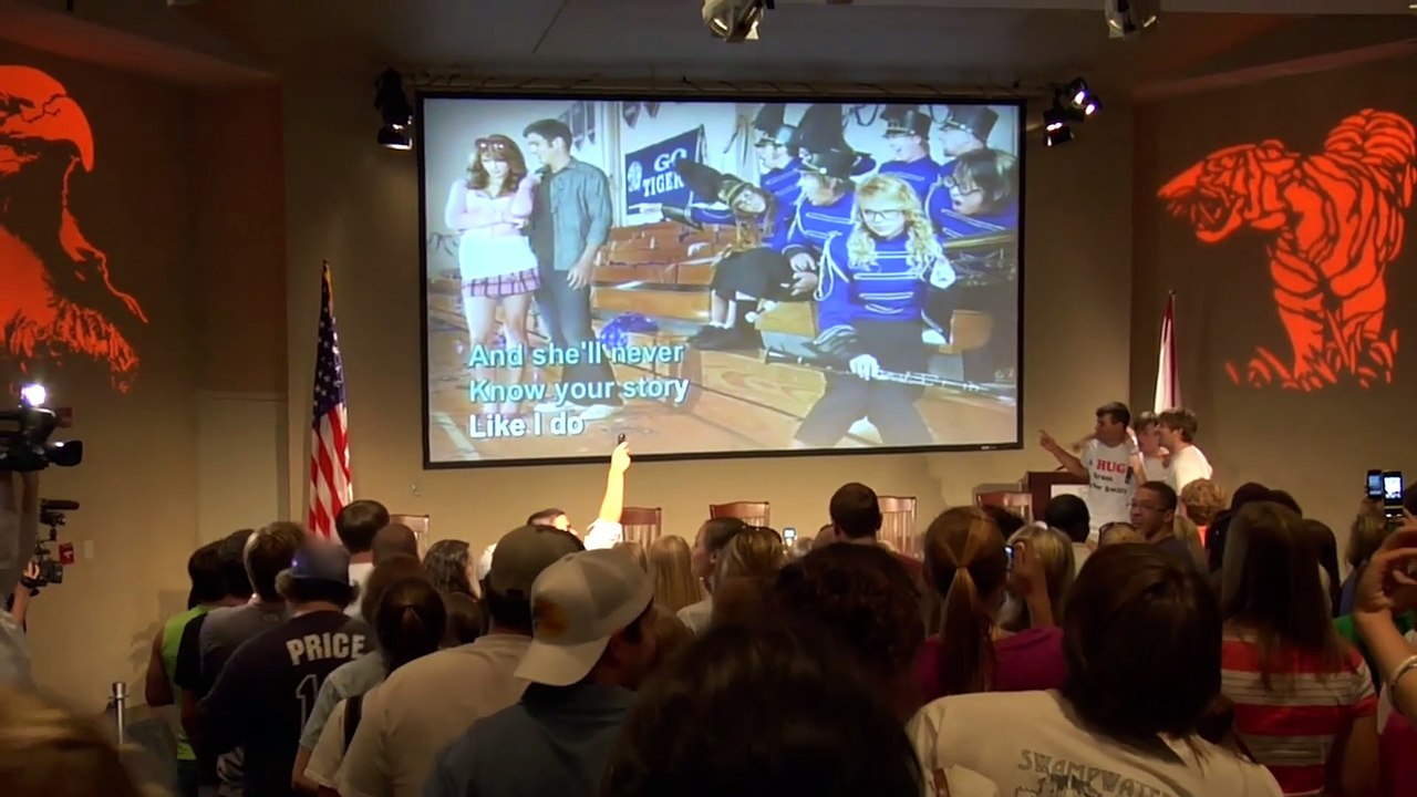 Taylor Swift NOW - 01. I Surprised My Fans S1E4 - A Hug From Taylor Swift (Part 3)