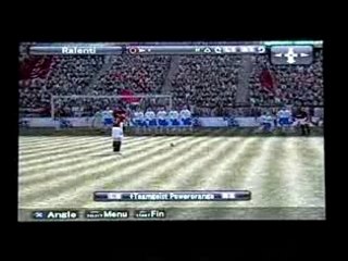 Coup franc de Pirlo sous le mur