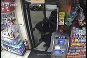 Masked gunman robs Dania Beach gas station