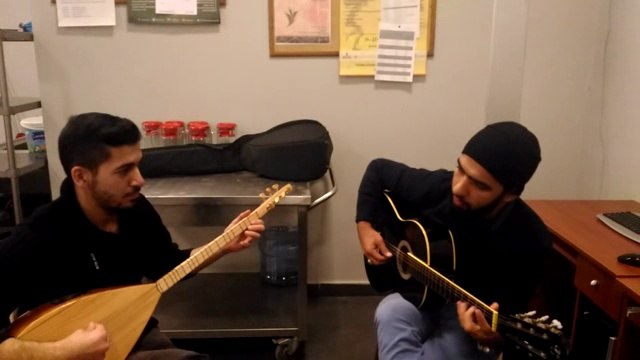 AHMET KAYA KUM GİBİ (BAĞLAMA GİTAR)