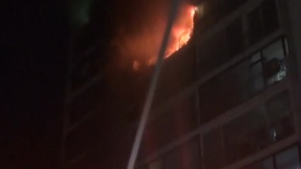 아파트 8층에서 불...주민 35명 대피 / YTN