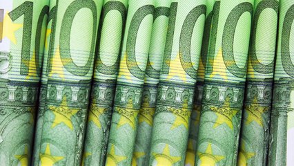 Koche nur 2 Zutaten & trinke diese vor dem Schlafen gehen und du wirst Gewicht über Nacht verlieren!