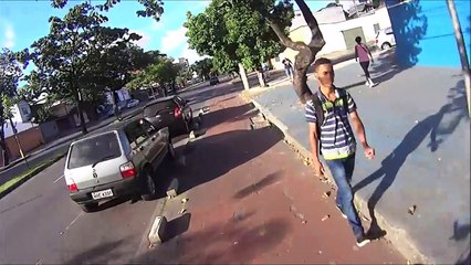 Acidente causado por pedestre na ciclovia parte: 1