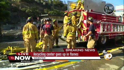 Recycling center goes up in flames-N1_Gz7nQfsk