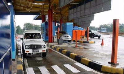 Transaksi Nontunai Pangkas Waktu Antrean Tol