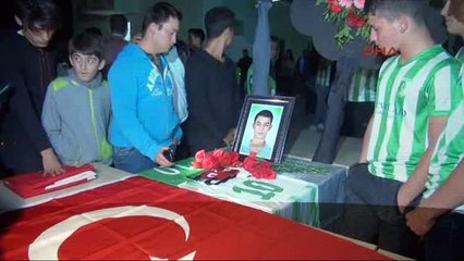 Bodrum Genç Futbolcunun Cenazesinde Feryatlar Yükseldi