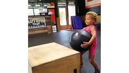 This 4 Year Old CrossFit Kid’s Workouts Will Make You Sweat