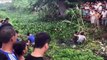 2 voleurs punis dans la rivière par tout un village au vietnam ! Faut pas déconner là-bas
