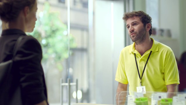 CIC - Spot TV - Le corner - Version Courte - Présenté par le CIC