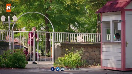 Kırgın Çiçekler 12.Bölüm - Ben Babana İhanet Ettim !