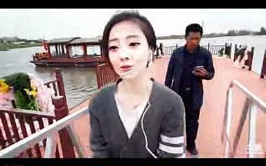 馮提莫Fengtimo“追光者 (電視劇夏至未至插曲) - 岑寧兒”-in荷蘭花海 20171004