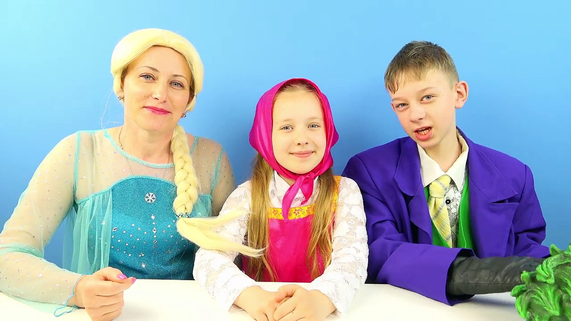 ⁣ТОП ПРАНКОВ! Снова разыграл сестру до слёз! Фейковый СКИТЛС и ЖЕЛЕЙНЫЙ ГЛАЗ вместо ЧУПА-ЧУПС!