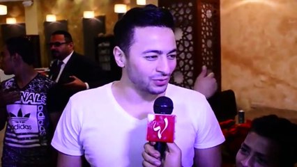 فلاش فني:  ماذا قال حمادة هلال عندما أمسك بمايك "لها" ؟ ولماذا استشهد بالعندليب؟