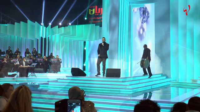 فارس كرم لـ أخبار سارة: أردت الغناء في سوق واقف مع ملحم بركات، وماذا قال عن جورج وسوف وفضل شاكر؟