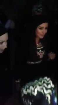 فيديو مباشر من خاتون – عراضة شامية لكندة حنّا بعيد ميلاها بوجود النجوم وظهور مميز لسلافة معمار بالملاية