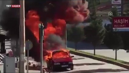LPG tankı patlayan otomobil alevlere teslim oldu