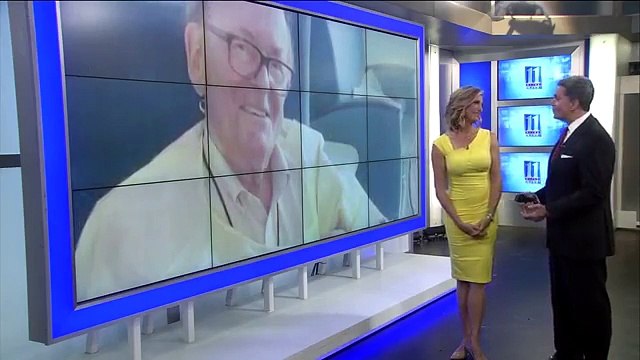 Cette mère est choquée quand elle voit un étranger prendre son bébé, puis il dit 5 mots qui l’ont fait pleurer