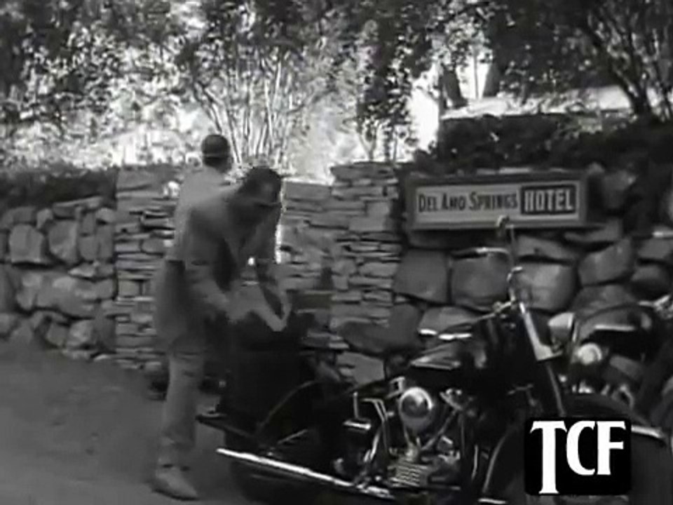 085. Highway Patrol E85 In Motorcycle B