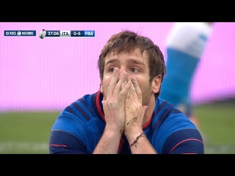 Camille Lopez line break goes close, Italy v France,15th March 2015