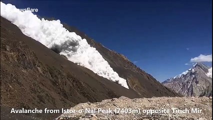 Hiker films onrushing avalanche on Pakistan's Hindu Kush