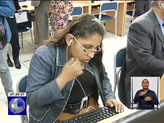 Programa para facilitar el uso de computadoras en no videntes