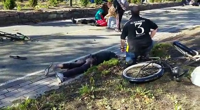 shootiny nyc Gunman Opens Fire from Truck and Plows Four Bike Riders in in Lower Manhattan