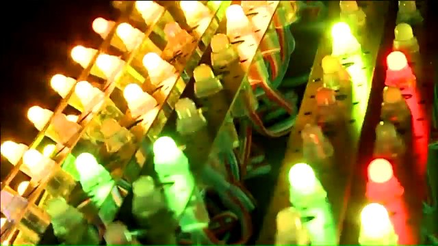 Missouri Homeowner Puts on Thrilling Halloween Display While Raising Money for Good Cause