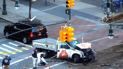 New York: veicolo piomba su una pista ciclabile, almeno 8 morti