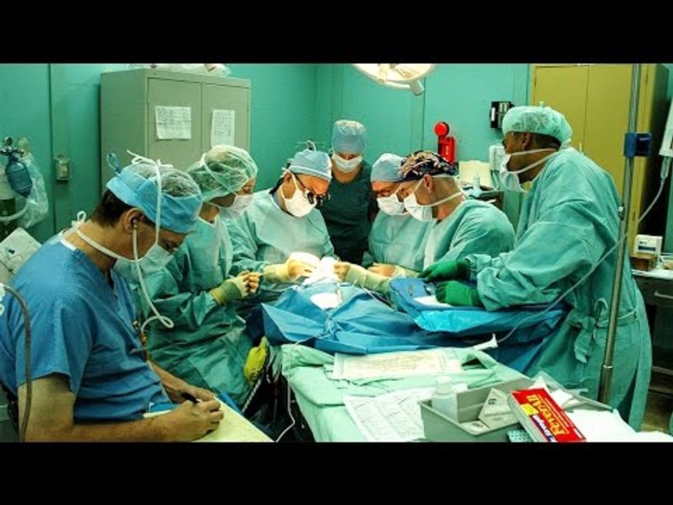 மிஸ் பண்ணாமல் இந்த வீடியோ-வை பாருங்கள்...பணத்திற்காக மருத்துவர் செய்யும் கொடுமையை | Super Scenes HD