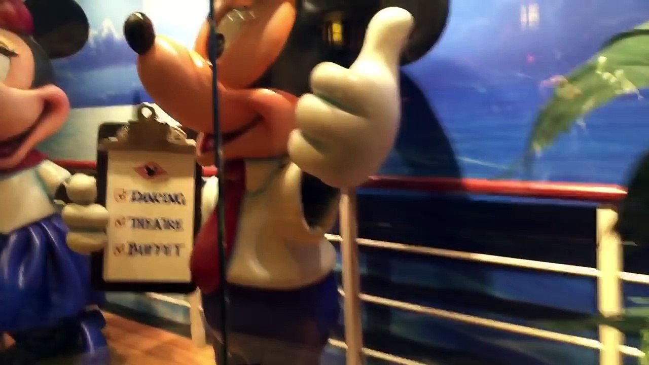 DISNEY CRUISE Shopping With IN THE NIGHT GARDEN Toys!-AI9rRwTgvsY