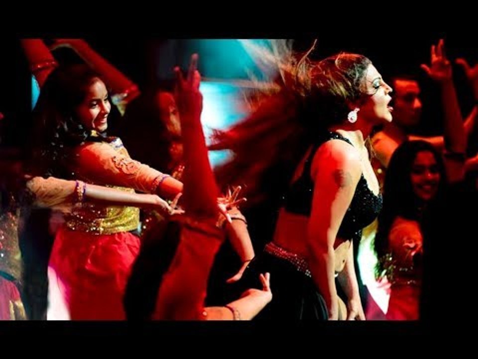 കാണികളെ രോമാഞ്ചം കൊള്ളിച്ച കിടിലൻ പെർഫോമൻസ് #Malayalam Comedy Show 2017# Malayalam Comedy Stage Show