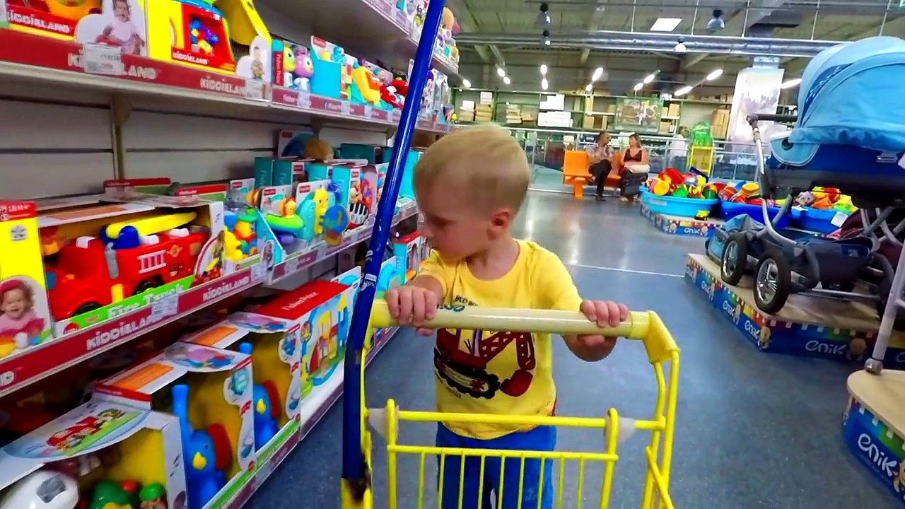 Funny Baby doing shopping Nursery Rhymes Supermarket song for children, babies and toddlers-LKljPU37D_A