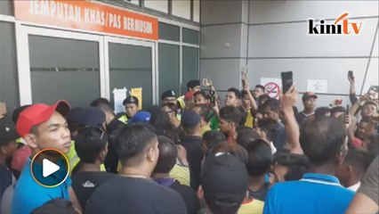 'Ada tiket dalam poket bawa pergi balai'