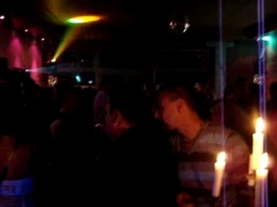 BARTOSZ BRENES MIXING AT 4 YEARS HOUSEDELUXE  10.11.2007