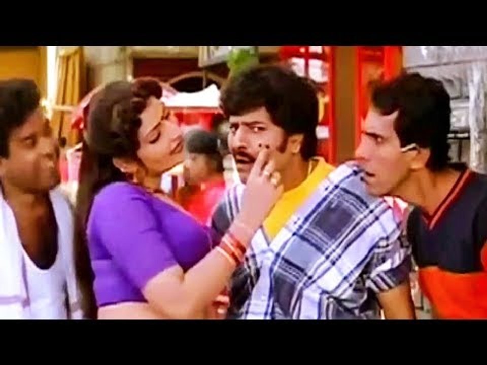 வயிறு வலிக்க சிரிக்கணுமா இந்த காமெடி-யை பாருங்க...