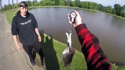 Friday Fishing: Giant 9lb Largemouth Bass!