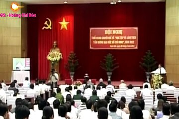 Chủ Tịch Hồ Chí Minh đã hy sinh cho đất nước như thế nào