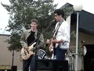 The Wall Par Silver Lining