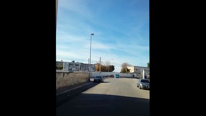 Trani: scavalcano il muro e attraversano i binari. Giovani rischiano la vita tutti i giorni