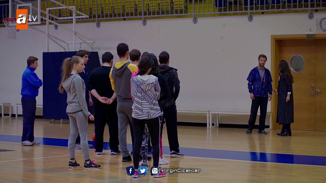 Kırgın Çiçekler 41.Bölüm - Toprak, Feride’ye evlenme teklif ediyor!