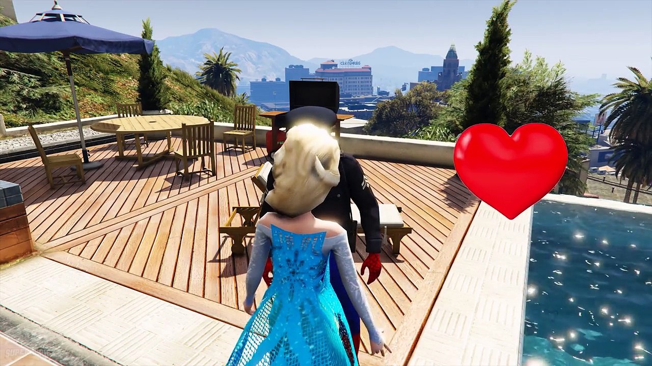 Spiderman Police and Hulk chase stop Crazy McQueen Cars in Spiderman Cartoon