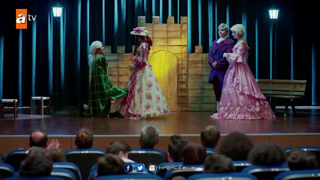 Kırgın Çiçekler 50.Bölüm - Maria & Leonardo Sahnede - YouTube