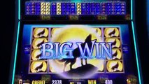 I had a great run on SILVERWOLF Slot Machine! Live play and bonuses